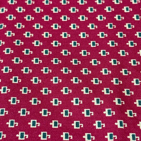 Judie Rothermel Lancaster County Fat Quarter 18"x22" Red Small Print Cotton Quil - Picture 2 of 4